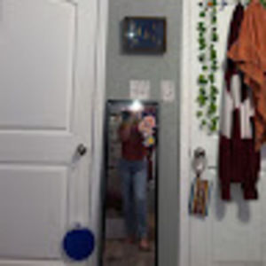 Meet your Posher, Avery